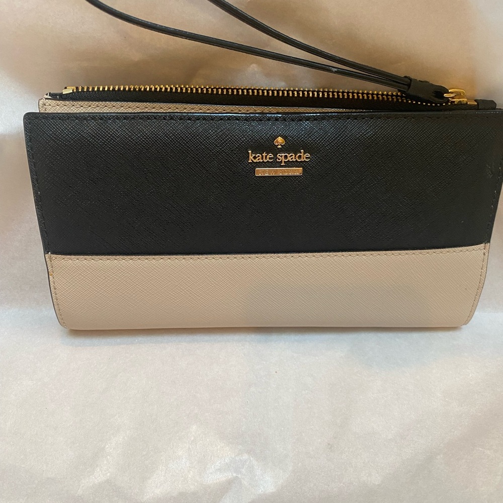 Kate Spade Black and Tan Wristlet Clutch  Gold Accents NWOT
